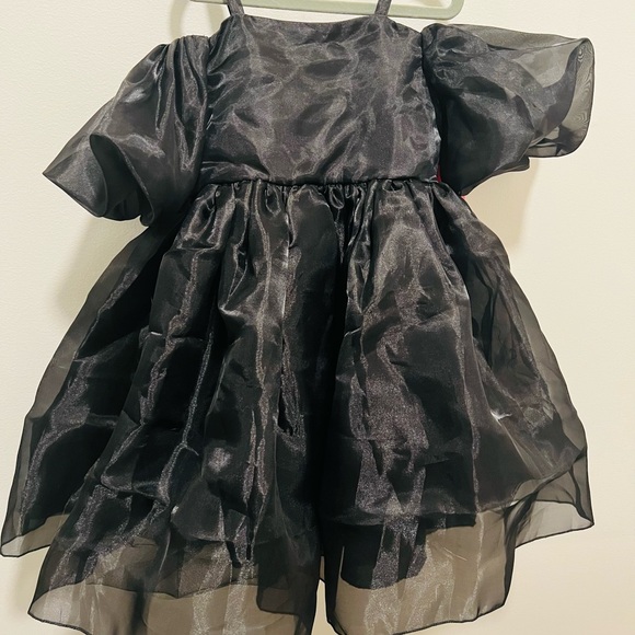 SHEIN Black Dress with Pink Accent for Kids - Picture 3 of 7